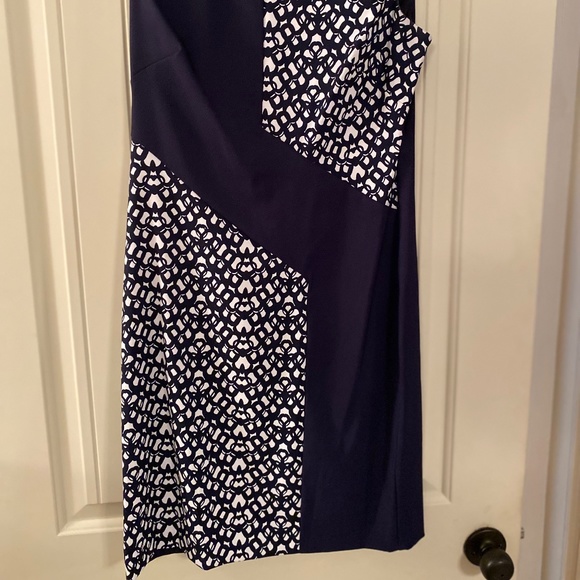 Navy and white dress - Picture 4 of 4